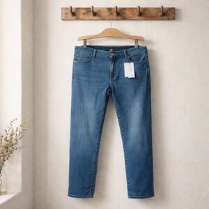 Express Women’s Straight-Leg Jeans  Medium Blue Skyscraper Midrise 12,14,16 NWT